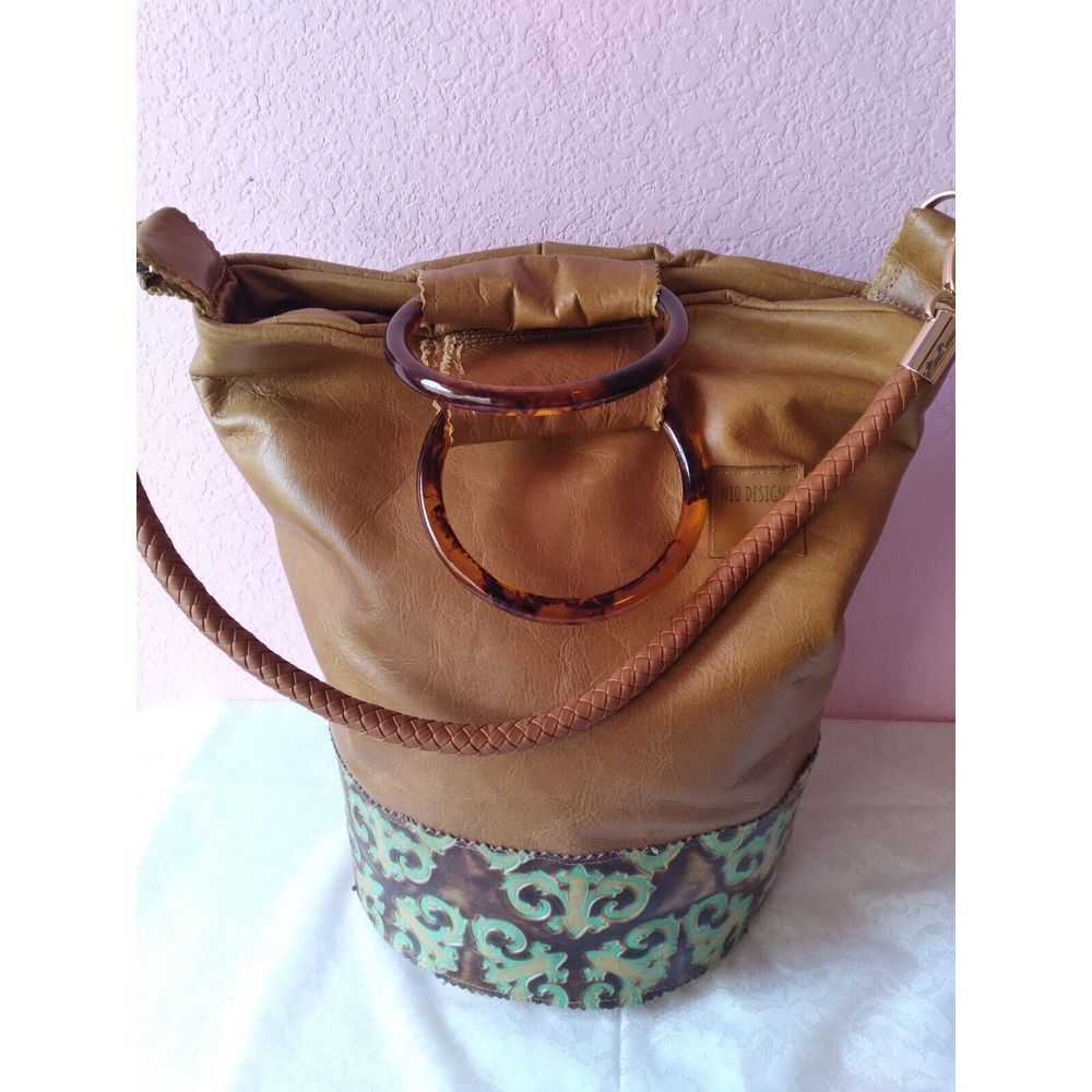 Mio Designs Tan Leather Bucket Bag with Tortoise Handles and Mint Damask Pattern